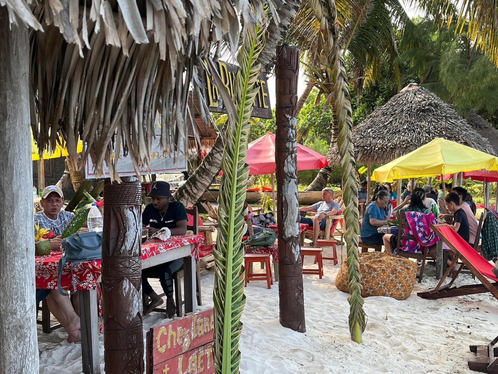 La Buvette Hotel Ile aux Nattes Exterior photo